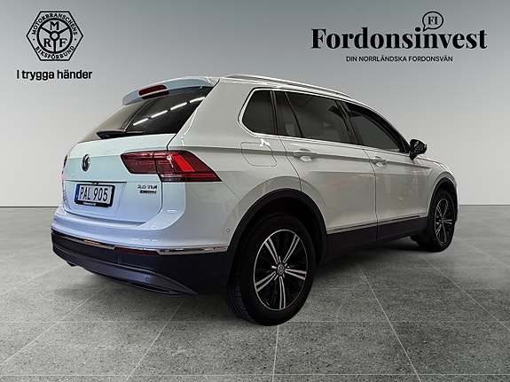 Volkswagen Tiguan 3 of 5