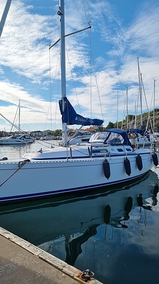 Dufour 32 Classic - höstpris 2 of 9