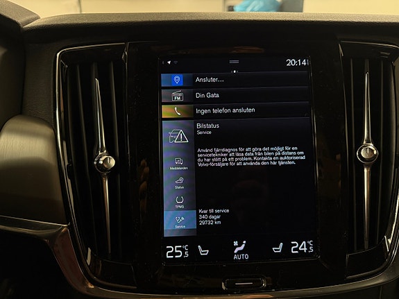 Volvo V90 21 of 27