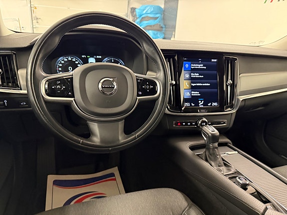 Volvo V90 15 of 27
