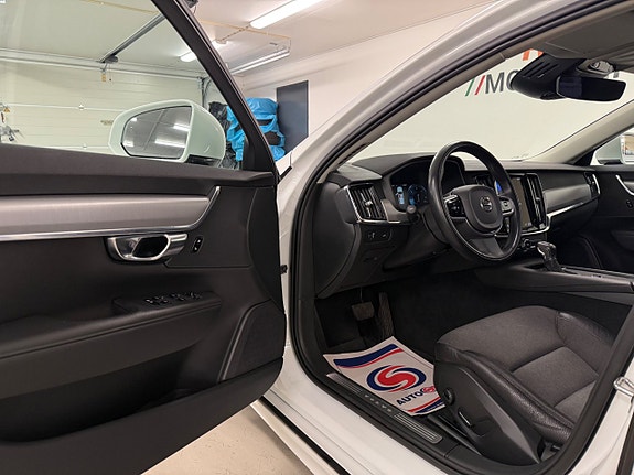 Volvo V90 5 of 27