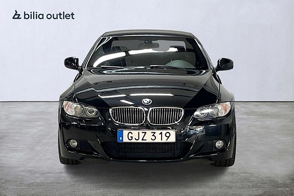 BMW 325i 3 of 5