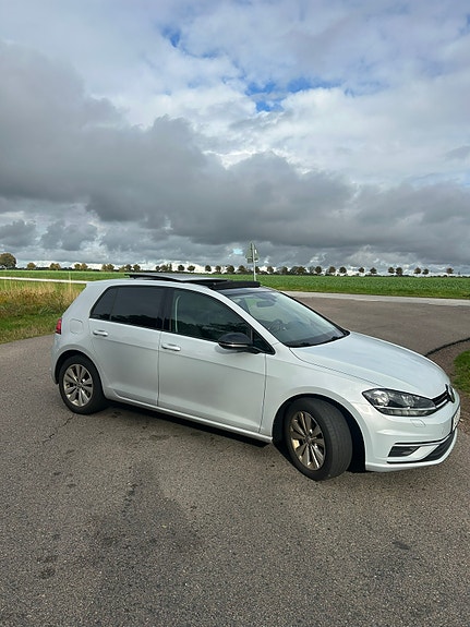 Volkswagen Golf VII 3 of 24