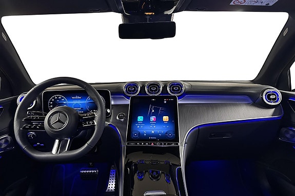 Mercedes-Benz GLC300 de 8 of 20