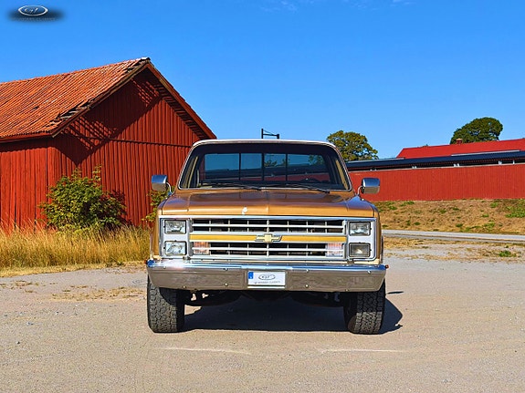 Chevrolet Silverado C30 Square Body 7 of 25