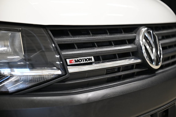 Volkswagen Transporter 12 of 25