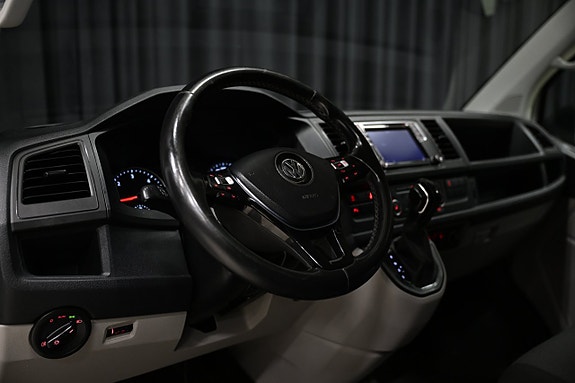 Volkswagen Transporter 13 of 25