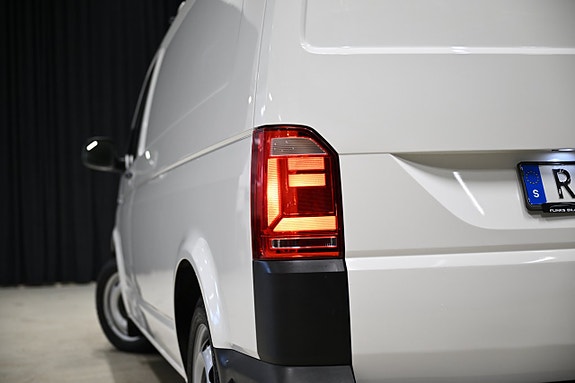 Volkswagen Transporter 11 of 25