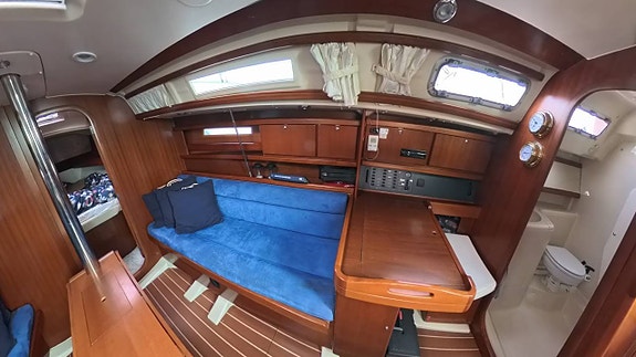 Dufour 325 Grand Large 2008 9 of 12
