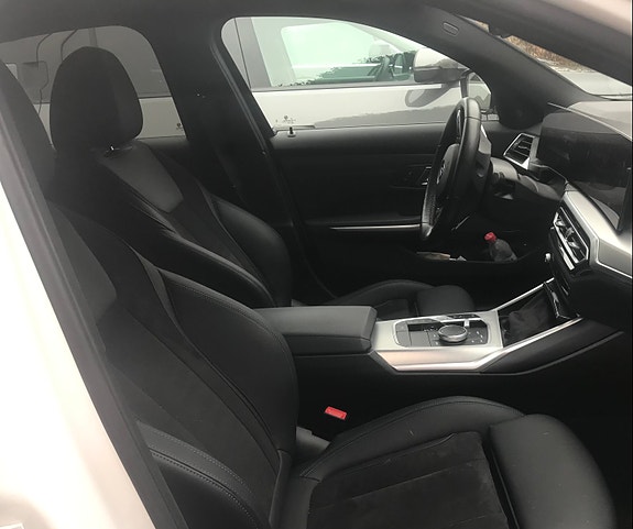 BMW 330e 3 of 6