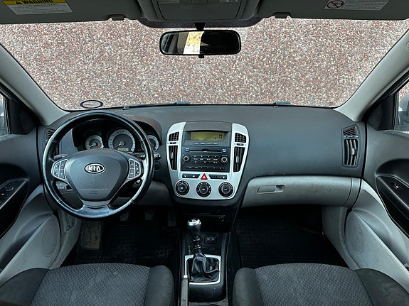 Kia Ceed 4 of 5