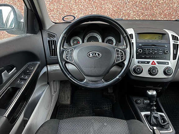 Kia Ceed 5 of 5