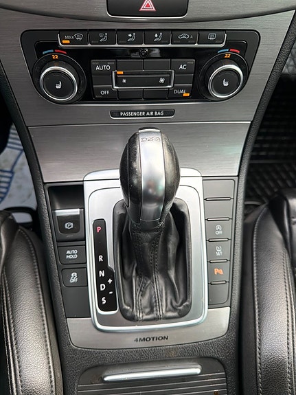 Volkswagen Passat 21 of 22