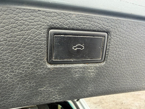 Volkswagen Passat 19 of 19