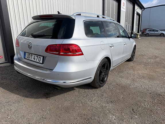 Volkswagen Passat 11 of 19