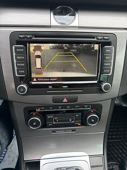 Volkswagen Passat 20 of 22