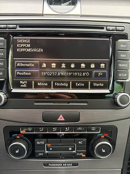 Volkswagen Passat 22 of 22