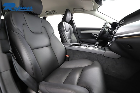 Volvo V90 Cross Country 26 of 27