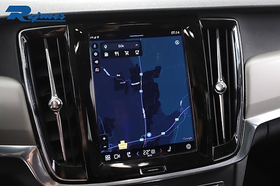 Volvo V90 Cross Country 11 of 27