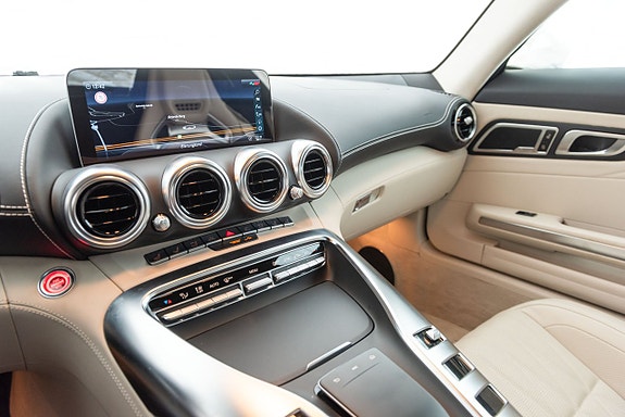 Mercedes-Benz AMG GT C 24 of 30