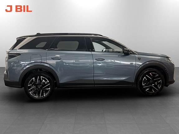 Peugeot 5008 4 of 5