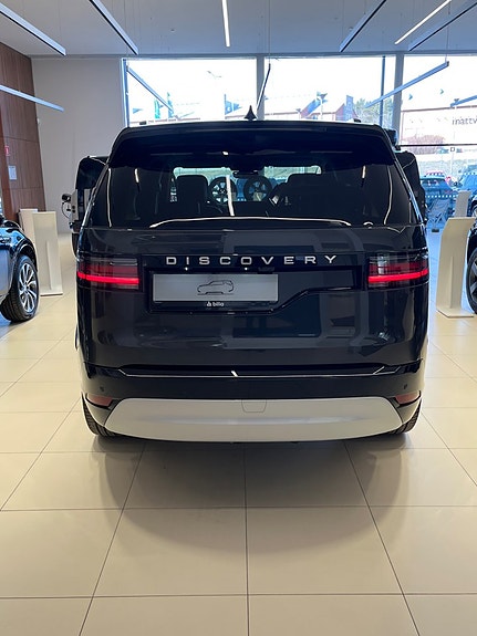 Land Rover Discovery 4 of 5