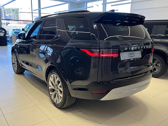 Land Rover Discovery 3 of 5
