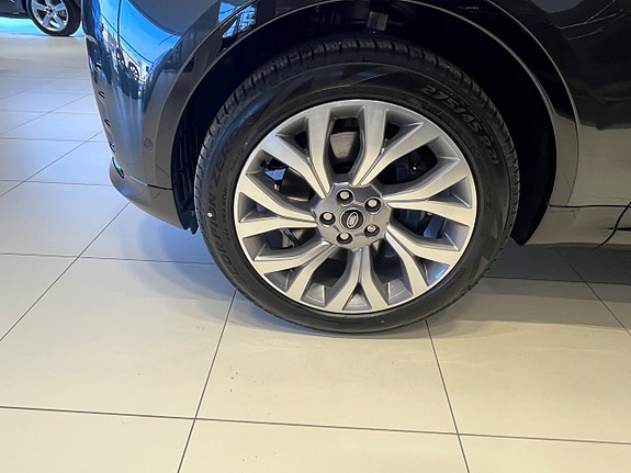 Land Rover Discovery 6 of 6