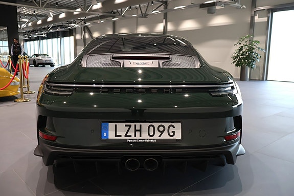 Porsche 911 GT3 6 of 24