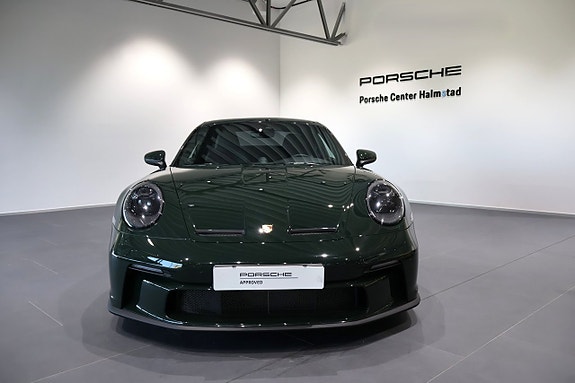 Porsche 911 GT3 2 of 5