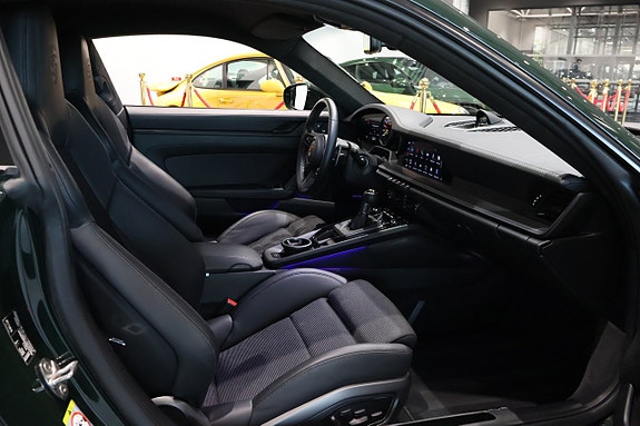 Porsche 911 GT3 18 of 24