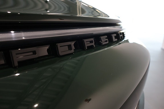 Porsche 911 GT3 7 of 24
