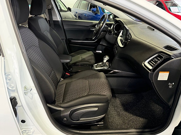Kia Ceed 18 of 24