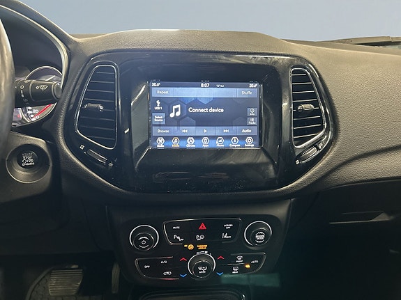 Jeep Compass 11 of 21