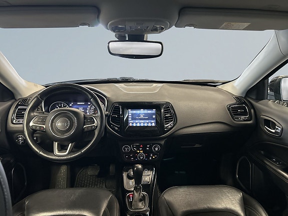Jeep Compass 8 of 21