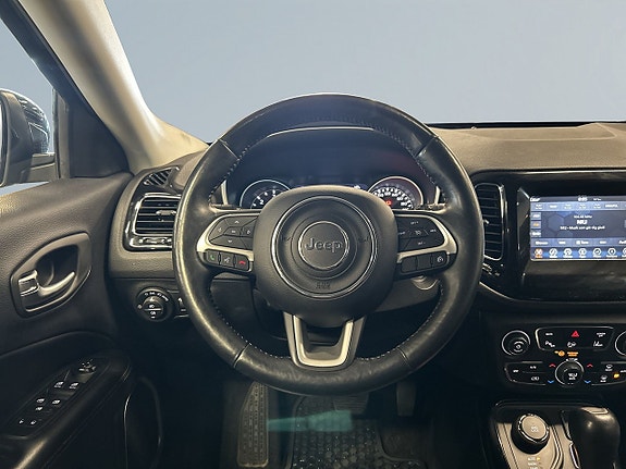 Jeep Compass 9 of 21