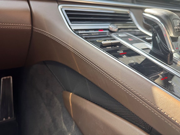 Porsche Panamera 4S 27 of 30