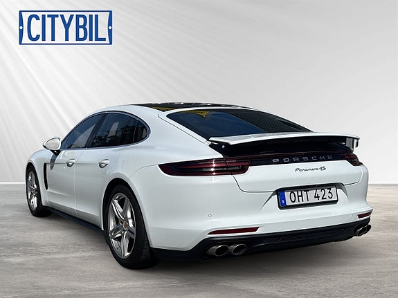 Porsche Panamera 4S 3 of 30