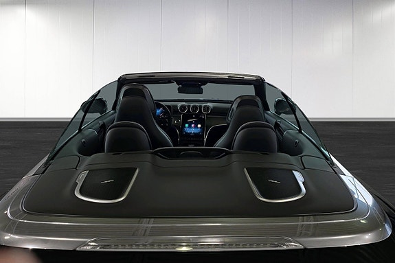 Mercedes-Benz CLE200 14 of 16