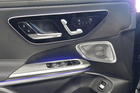 Mercedes-Benz CLE200 12 of 16
