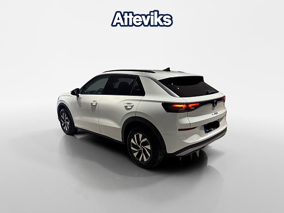 Volkswagen T-Roc 4 of 14