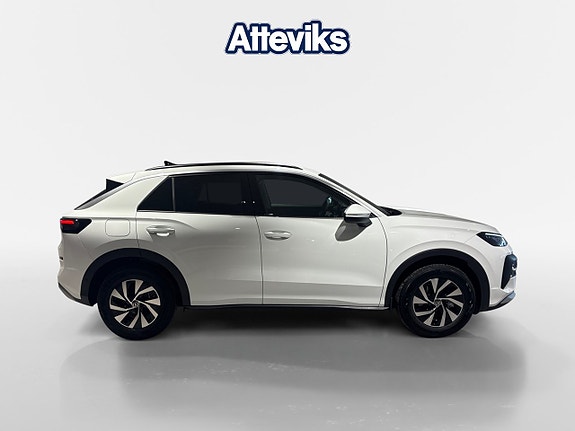 Volkswagen T-Roc 7 of 14