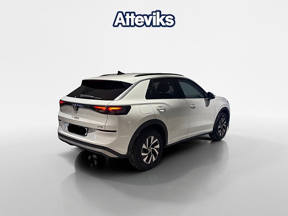 Volkswagen T-Roc 6 of 14