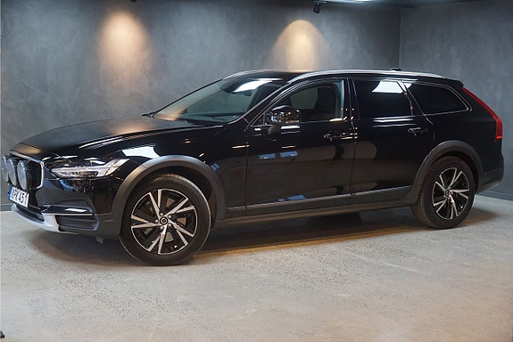 Volvo V90 Cross Country