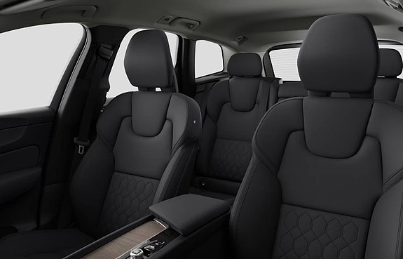 Volvo XC60 7 of 9