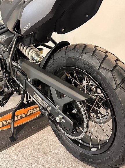 Royal Enfield Himalayan 450 Mana Black 8 of 8