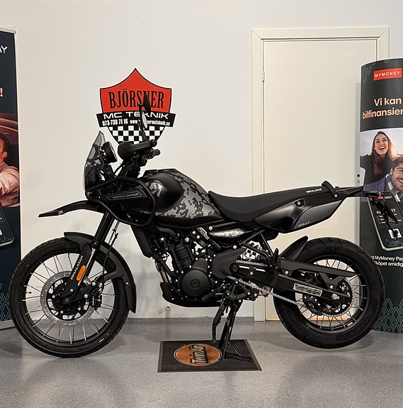 Royal Enfield Himalayan 450 Mana Black 4 of 5