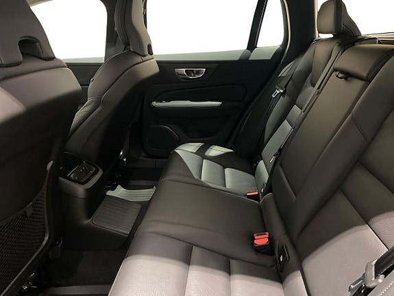 Volvo V60 6 of 15