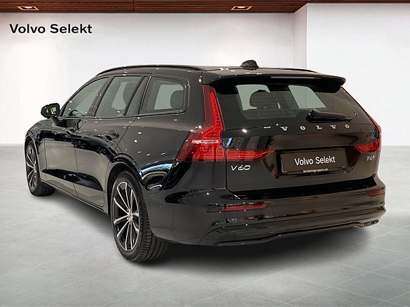 Volvo V60 2 of 15
