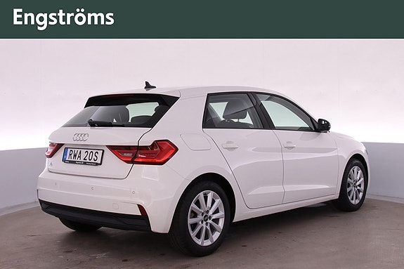 Audi A1 3 of 5